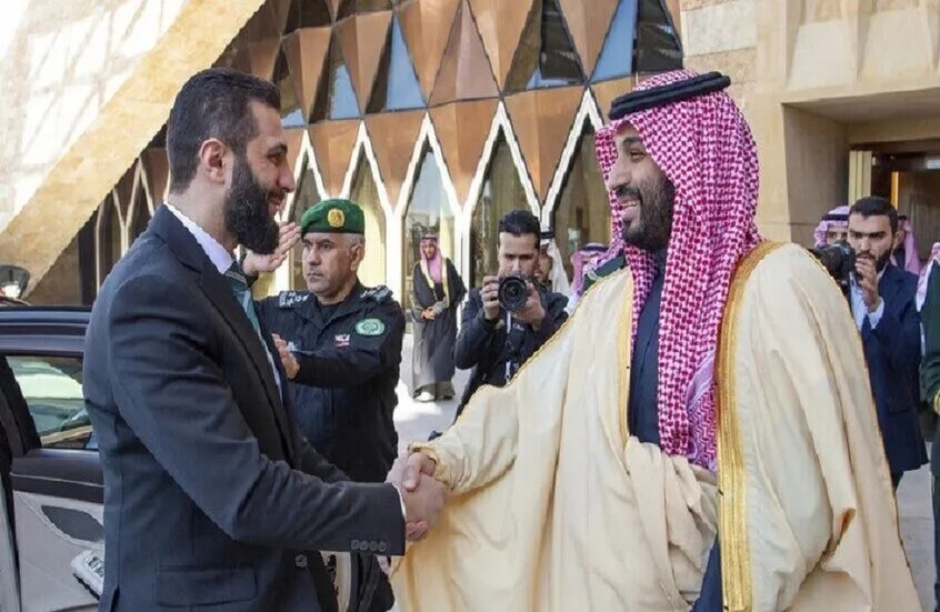 ولي العهد السعودي يؤكد للرئيس الأسد دعم المملكة لأمن واستقرار سوريا وتشجيع الحلول السياسية