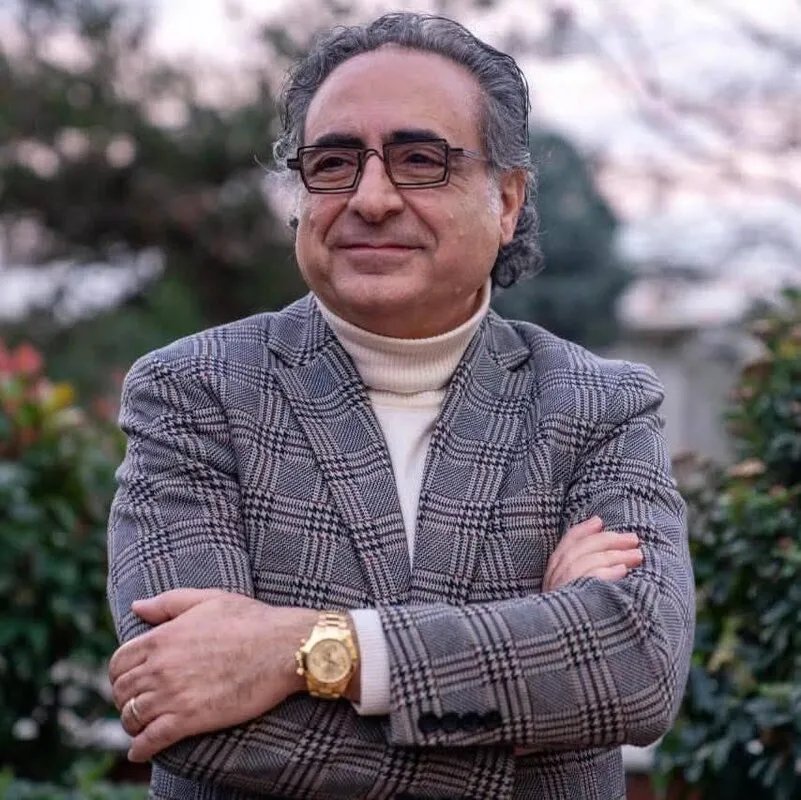 مستشار اقتصادي يثير الجدل: بيع القطاع العام بالكامل هو الحل!