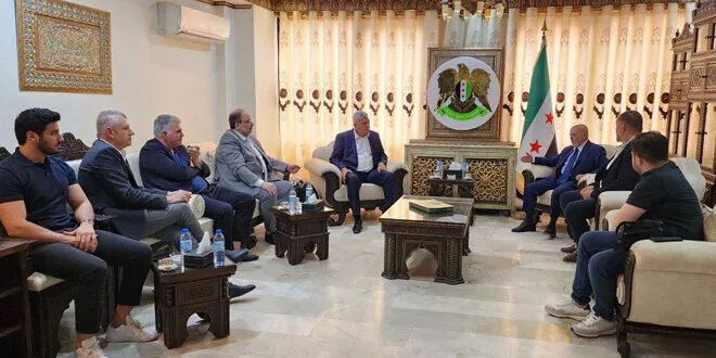 وزير الاقتصاد يستعرض فرص الاستثمار وإعادة الإعمار أمام وفد أوروبي