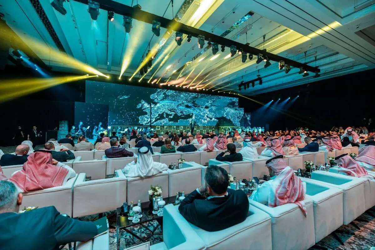 محافظ دمشق يشارك في منتدى الرياض: تعزيز التعاون الأوروبي العربي لتنمية المدن