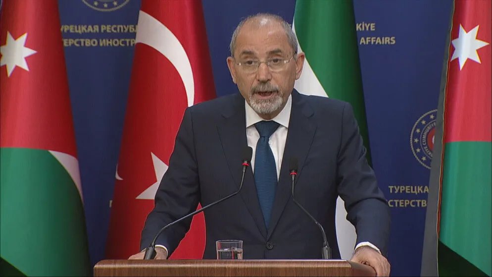 من أنقرة: الأردن يعلن دعمه الكامل لسوريا ويعتبر أمن جنوبها جزءاً من أمنه القومي