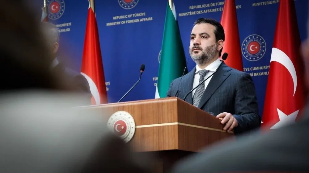 الشيباني من أنقرة: دمشق تتمسك بوحدة سوريا وتطالب بوقف الاعتداءات الإسرائيلية ورفع العقوبات