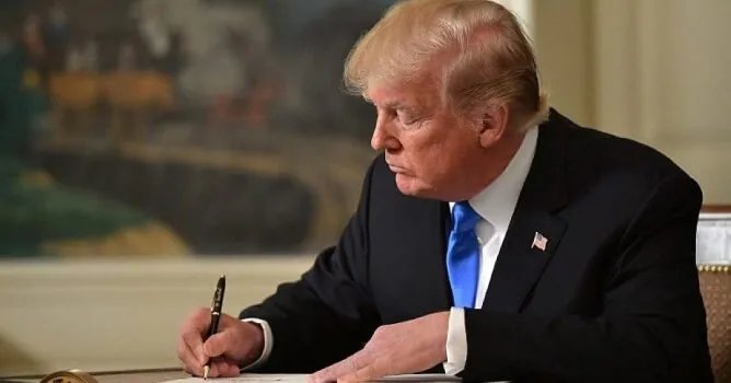 ترامب يلمح إلى تخفيف العقوبات على سوريا استجابة لطلب أردوغان