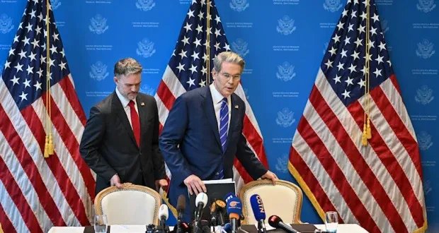 اتفاق مؤقت بين الصين وأمريكا يجنب الاقتصاد العالمي "الهاوية": تخفيضات جمركية متبادلة وآلية تشاور جديدة