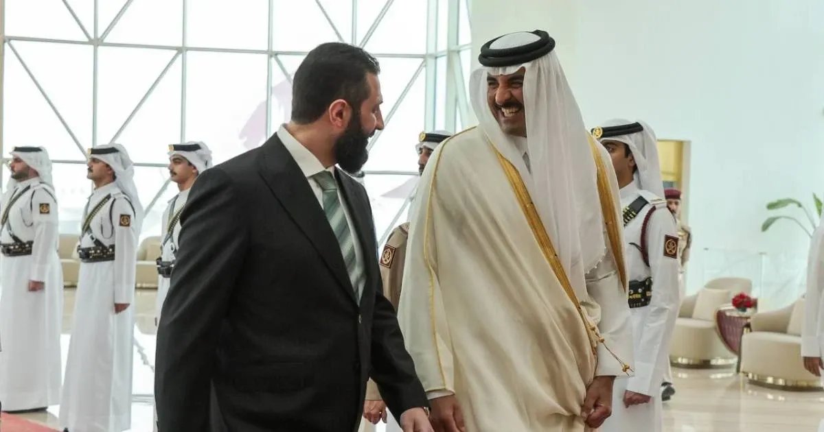 قطر تقود جهودًا لإقناع واشنطن برفع العقوبات عن سوريا خلال قمة مرتقبة مع ترامب
