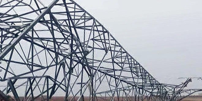 السويداء في الظلام: انهيار أبراج كهرباء يعيق إصلاح العطل ويؤخر عودة التيار