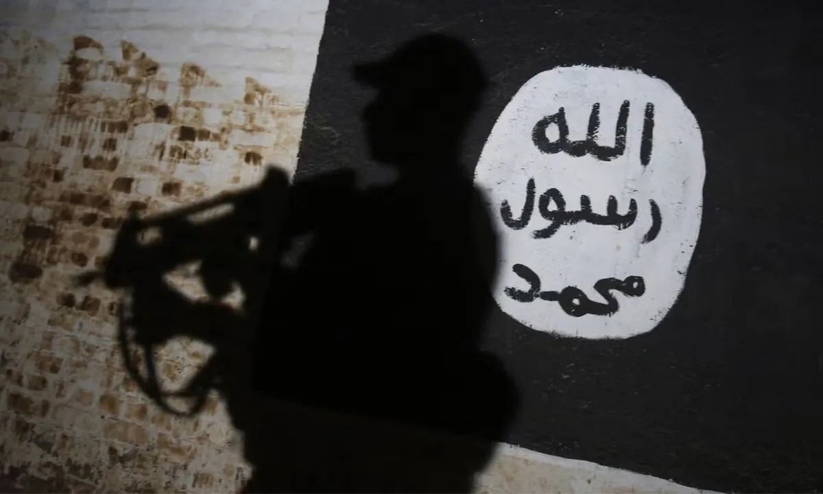 تقرير: 400 مقاتل من داعش يعودون إلى بريطانيا دون محاكمة.. ومخاوف من الإفلات من العقاب