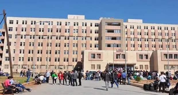 فاجعة في حمص: طالبة تفارق الحياة صعقًا بالكهرباء في المدينة الجامعية