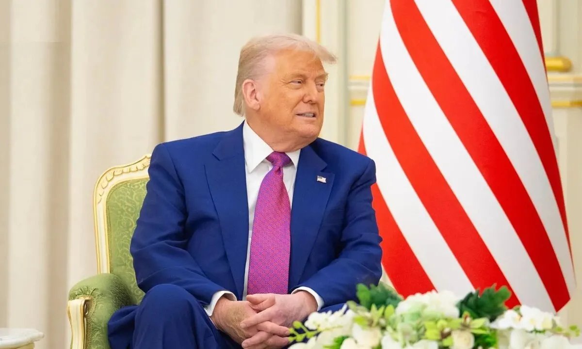 ترحيب عربي واسع برفع العقوبات الأمريكية عن سوريا: خطوة نحو الاستقرار والازدهار؟