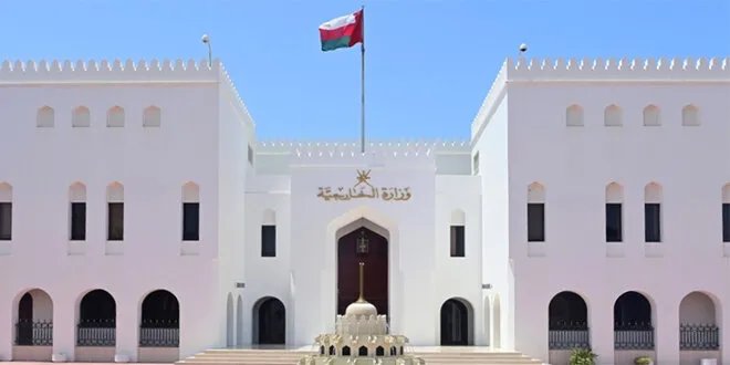 سلطنة عمان تثمن رفع العقوبات الأمريكية عن سوريا وتدعو إلى تعزيز الاستقرار