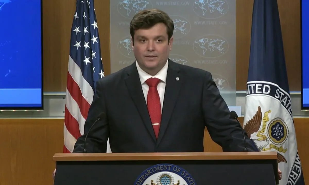 واشنطن تكشف عن شروط رفع العقوبات عن سوريا وتتطلع إلى تحقيق السلام والازدهار