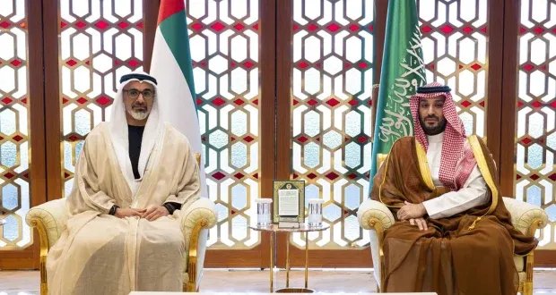 قمة الرياض: وليا عهد السعودية وأبوظبي يبحثان تعزيز الوحدة الخليجية لمواجهة التحديات الإقليمية
