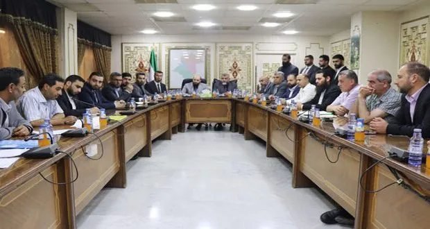 درعا تتنفس: وزير الطاقة يبحث خططًا طموحة لإنعاش الكهرباء والمياه والصرف الصحي