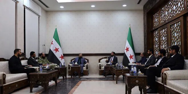 وزير الدفاع ورئيس الأركان يناقشان تعزيز الرقابة الداخلية والشفافية في وزارة الدفاع