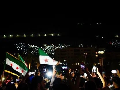 رفع العقوبات عن سوريا: هل سيلمس المواطن تحسناً قريباً؟ خبراء يجيبون