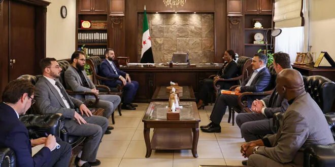 وزير الإدارة المحلية يبحث مع الأمم المتحدة سبل تعزيز العمل الإنساني في سوريا