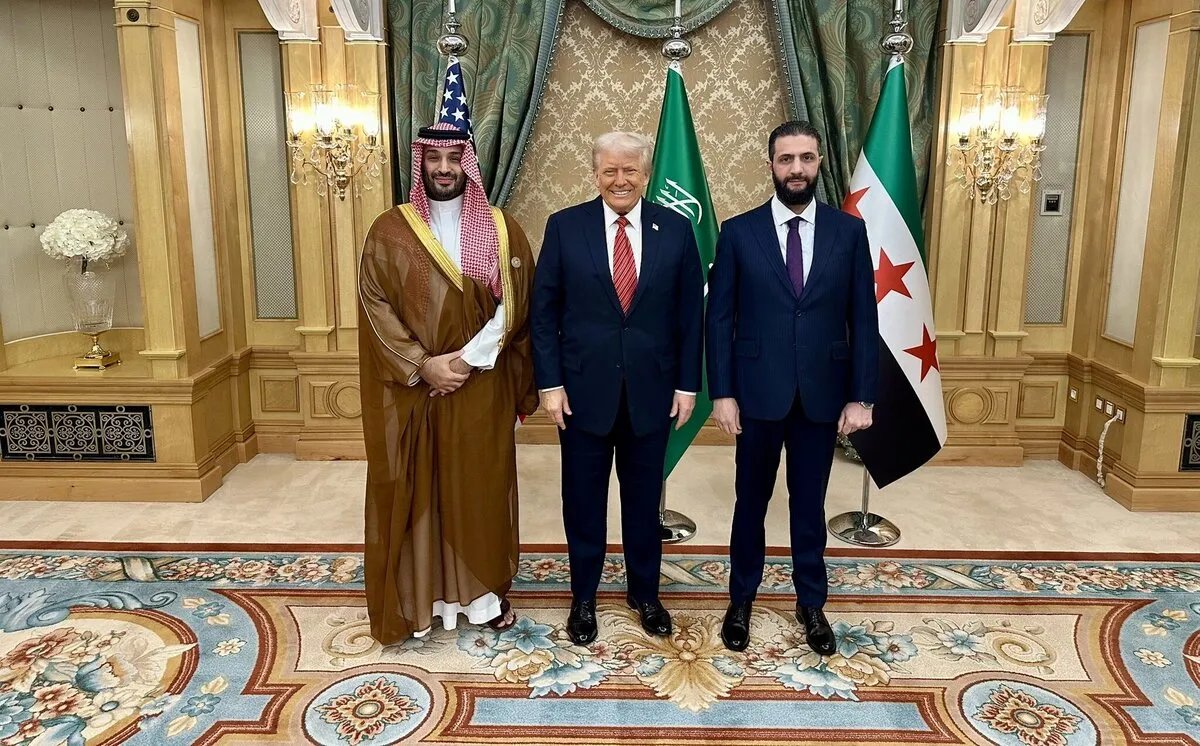 مظلوم عبدي يرحب بلقاء ترامب والشرع ويؤكد على التعاون لإعادة الاستقرار في سوريا