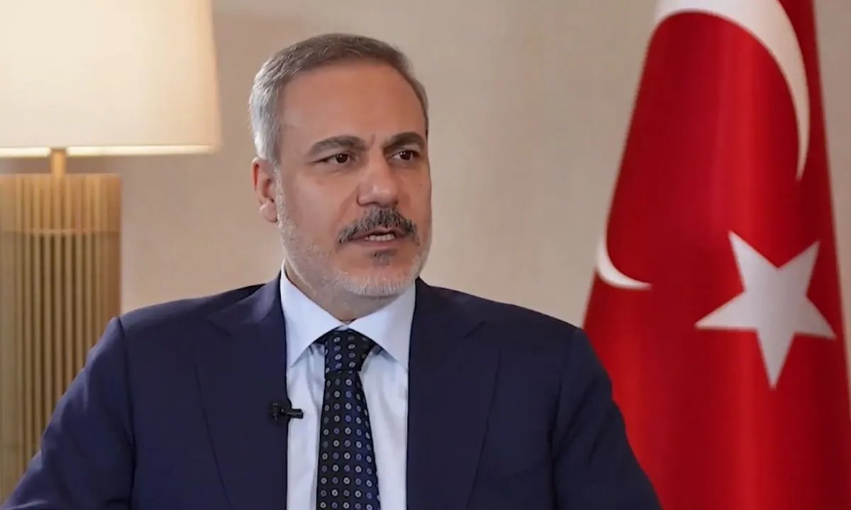 وزير الخارجية التركي يكشف: دول متورطة في أحداث الساحل السوري وتأجيج الفتنة الطائفية