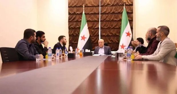 وزير النقل يبحث حلولاً لتسريع استئناف إصدار رخص القيادة وتسهيل الإجراءات للمواطنين