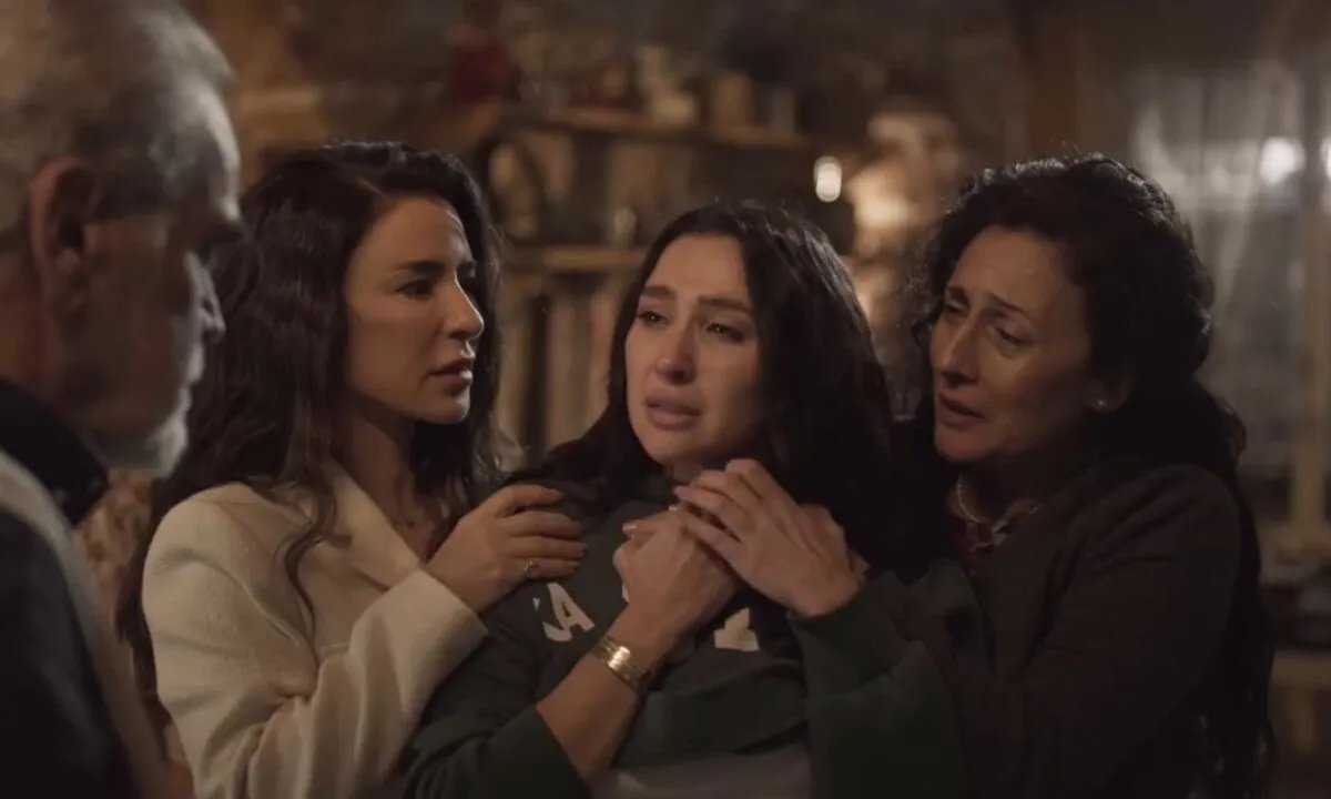 "بالدم": مسلسل لبناني جريء يخوض في قضية الاتجار بالأطفال ويهزّ الشارع العربي