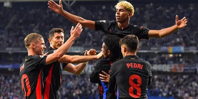 برشلونة يتوج بلقب الدوري الإسباني للمرة الـ 28 في تاريخه بفوز مثير على إسبانيول