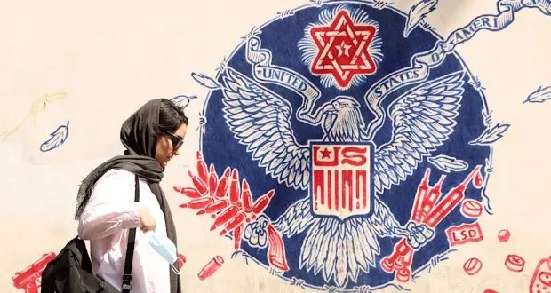 لماذا تتجنب أمريكا وإسرائيل الخيار العسكري ضد إيران؟: قراءة في أسباب غياب "عقيدة بيغن"