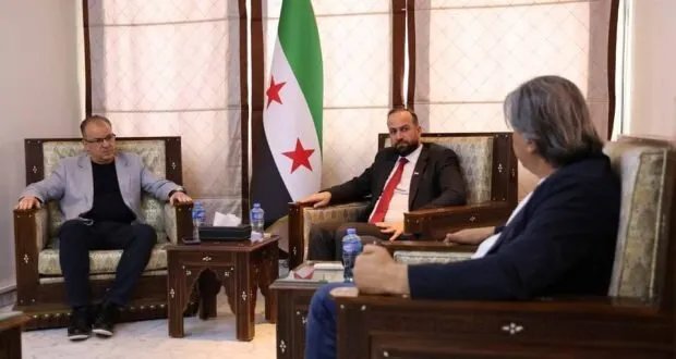 وزير الإعلام يبحث مع الفنانين والدراميين آليات تطوير الفن وحماية حقوقهم