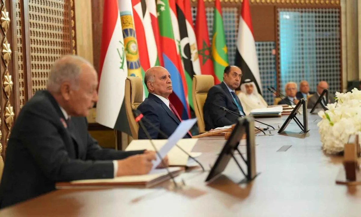 قمة بغداد: دعم لسوريا الجديدة وقرارات مرتقبة وسط غياب الشرع
