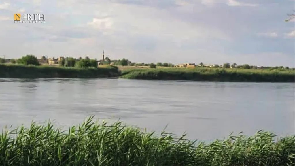 مأساة في دير الزور: مصرع شخصين غرقاً في الفرات رغم التحذيرات المتكررة