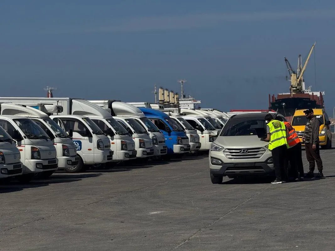 وصول دفعة كبيرة من السيارات الكورية إلى مرفأ طرطوس في خطوة لدعم الاقتصاد السوري
