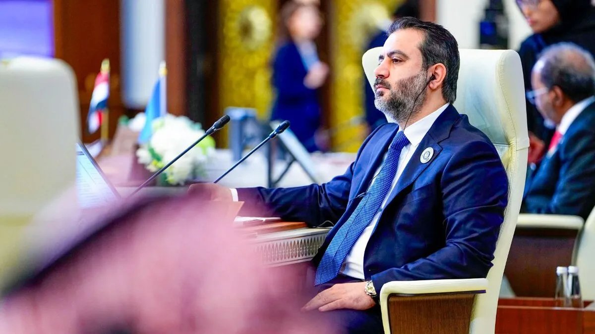 في قمة بغداد: الشيباني يؤكد تمسك سوريا بسيادتها ويدعو لتعاون عربي