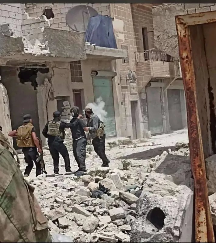 حلب على صفيح ساخن: اشتباكات عنيفة بين الأمن السوري وداعش في حي الجزماتي