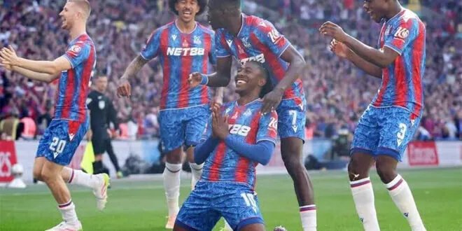 إنجاز تاريخي: كريستال بالاس يتوج بكأس الاتحاد الإنجليزي للمرة الأولى!