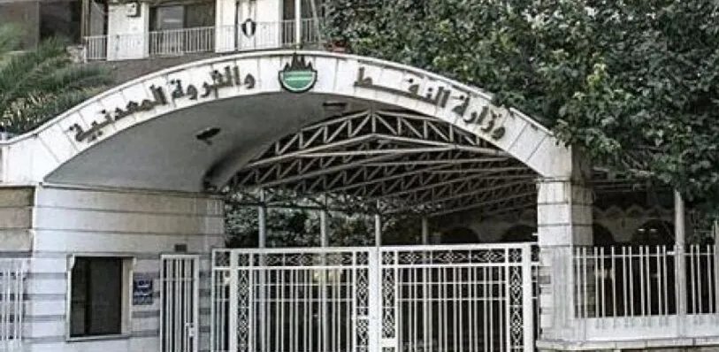 اتفاق محتمل مع قسد؟ وزارة النفط السورية تستورد الغاز من شمال شرق البلاد لتوليد الكهرباء