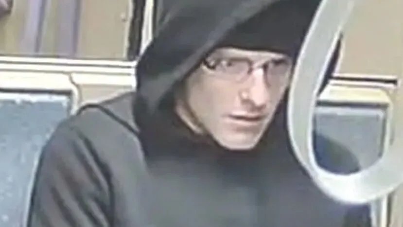 الشرطة الألمانية تطارد مشتبهاً به في اعتداء جنسي داخل ترام بمدينة كولونيا