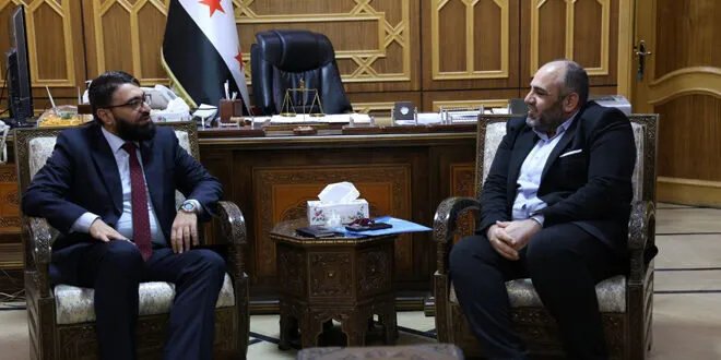 وزير العدل يبحث مع المصالح العقارية تسريع معاملات المواطنين وتذليل العقبات القضائية