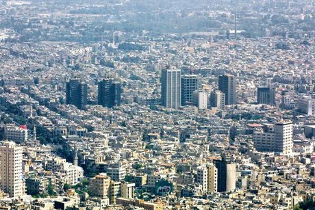 سوريا تطلق مبادرة للتعافي الاقتصادي وتدعو الشركاء الدوليين للاستثمار بدلاً من الدعم المالي