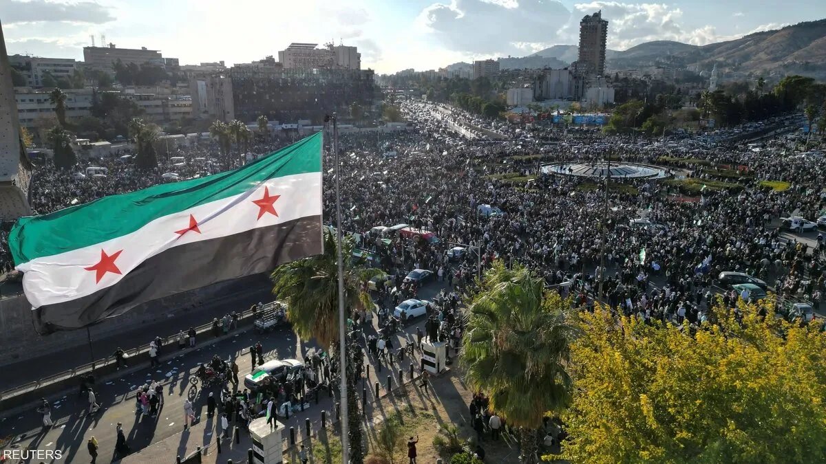 رفع العقوبات عن سوريا: كواليس القرار الأمريكي المفاجئ وتوقعات المرحلة القادمة