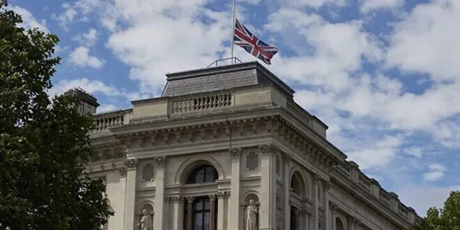 بريطانيا تدعم خطوات العدالة والمصالحة في سوريا: ترحيب بتشكيل هيئتي العدالة الانتقالية والمفقودين