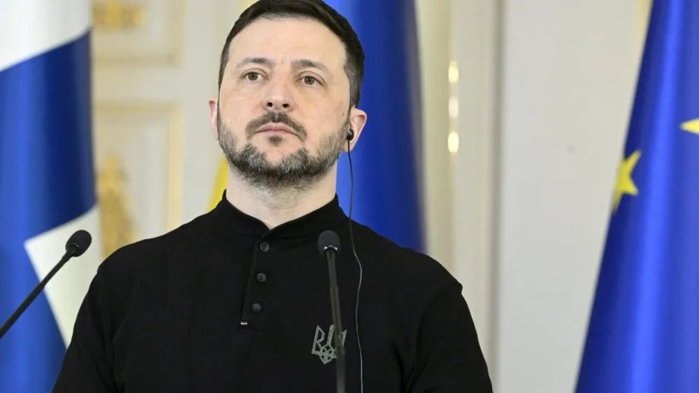 زيلينسكي يلوّح بمحادثات جديدة مع موسكو ويشترط: لن نتخلى عن أراضينا