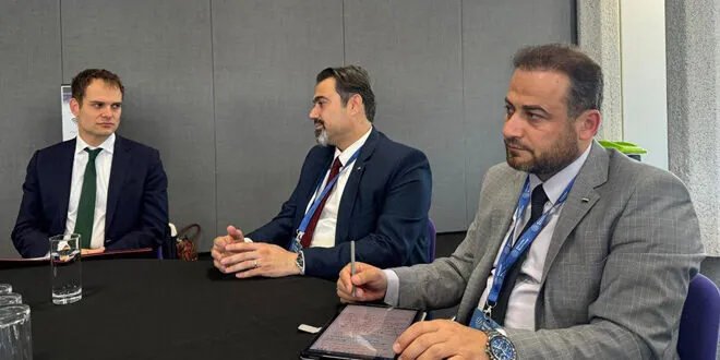 وزير التربية السوري يبحث في لندن مع مسؤول بريطاني دعم التعليم في سوريا وضمان حق التعليم للجميع