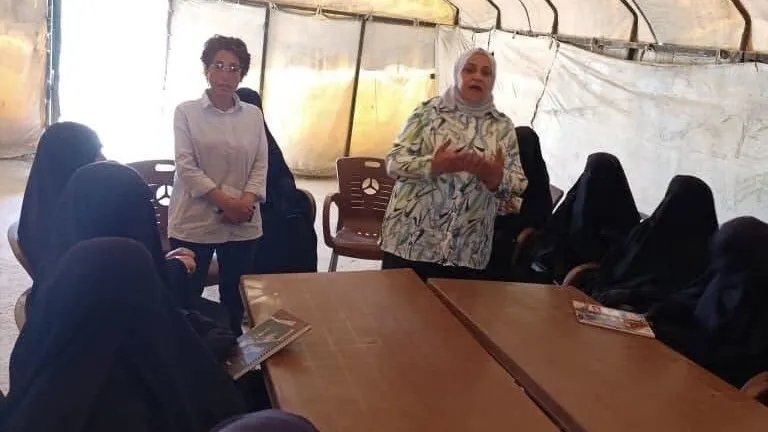 مجلس المرأة السورية يطلق مبادرة لتمكين نساء مخيم الهول: جلسات توعية لمواجهة التحديات المعيشية