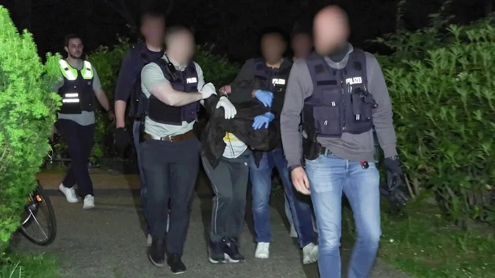 ألمانيا: اعتقال سوري بتهمة تنفيذ هجوم طعن.. وتحقيقات حول صلاته بتنظيمات متطرفة