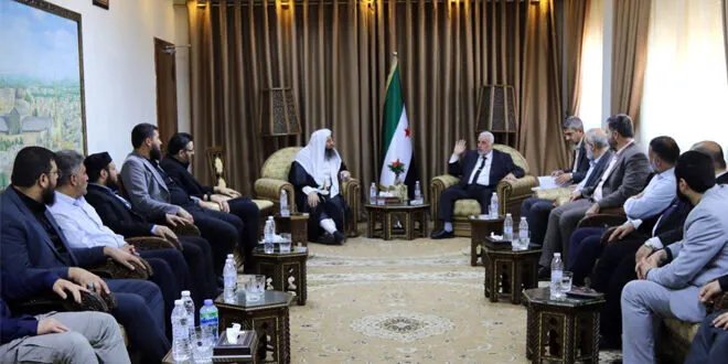 وزير الأوقاف يبحث في حلب تطوير الأداء وتعزيز الخدمات الدينية