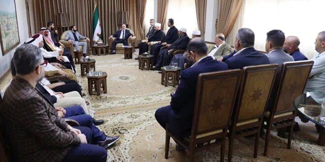 وزير الأوقاف يدعو إلى تضافر الجهود لبناء مستقبل سوري مزدهر