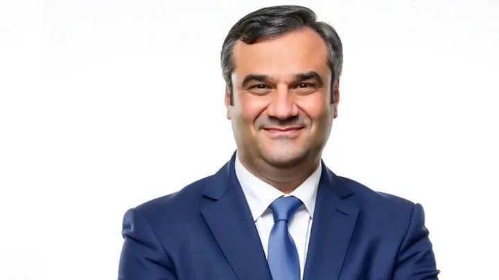 حاكم مصرف سوريا المركزي يرحب برفع العقوبات الأوروبية كخطوة نحو التعافي الاقتصادي