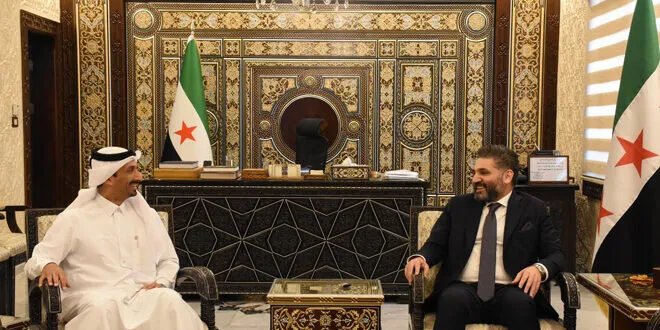 وزير الثقافة يبحث مع السفير القطري إعادة إحياء المكتبة الظاهرية وتعزيز التعاون الثقافي بين البلدين