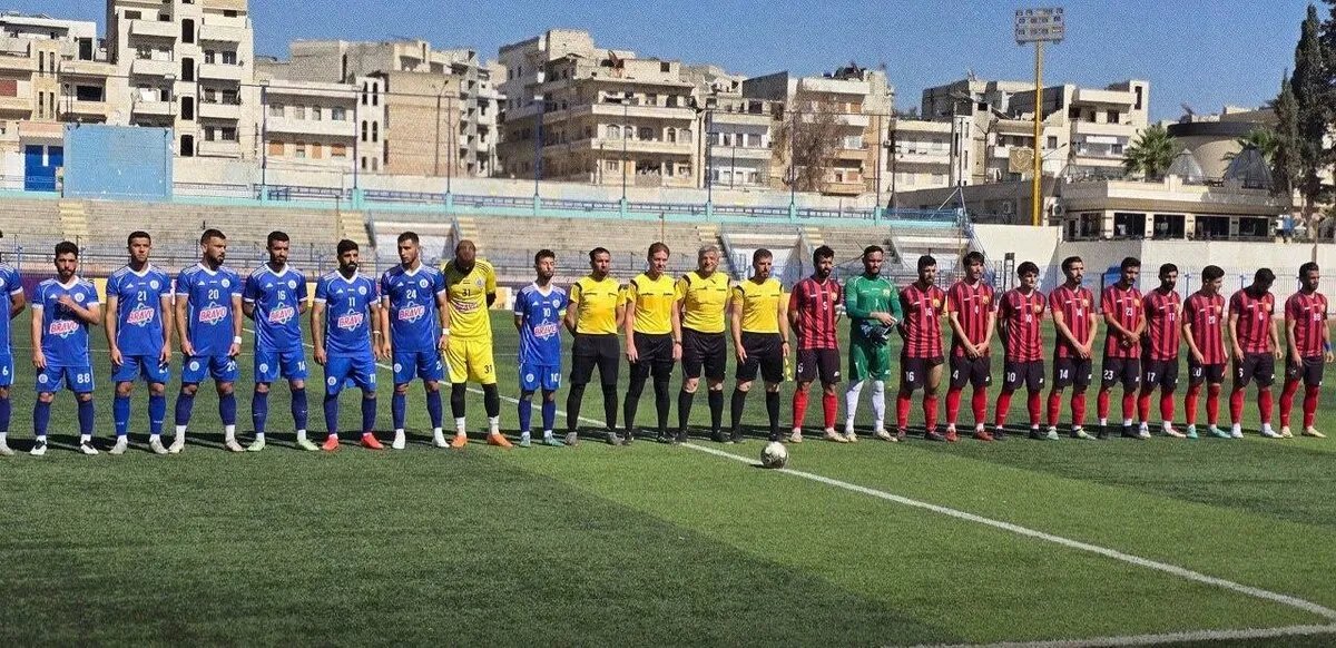 بعد 14 عامًا من الغياب: إدلب تستضيف مباراة تاريخية بين الجيش وحطين تنتهي بالتعادل