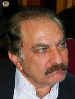 رحيل قامة فكرية: وقفات مع ذكريات الطيب تيزيني وتأثيره على سوريا