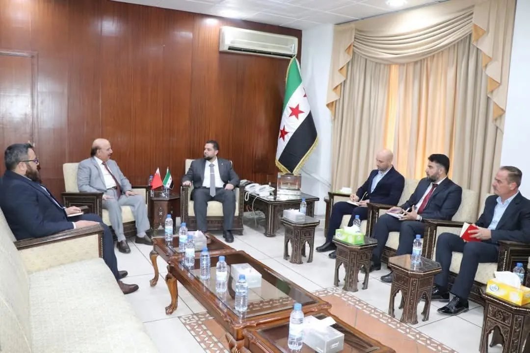 البحرين وسوريا تبحثان توفير مساكن للمتضررين وتعزيز التعاون الاقتصادي
